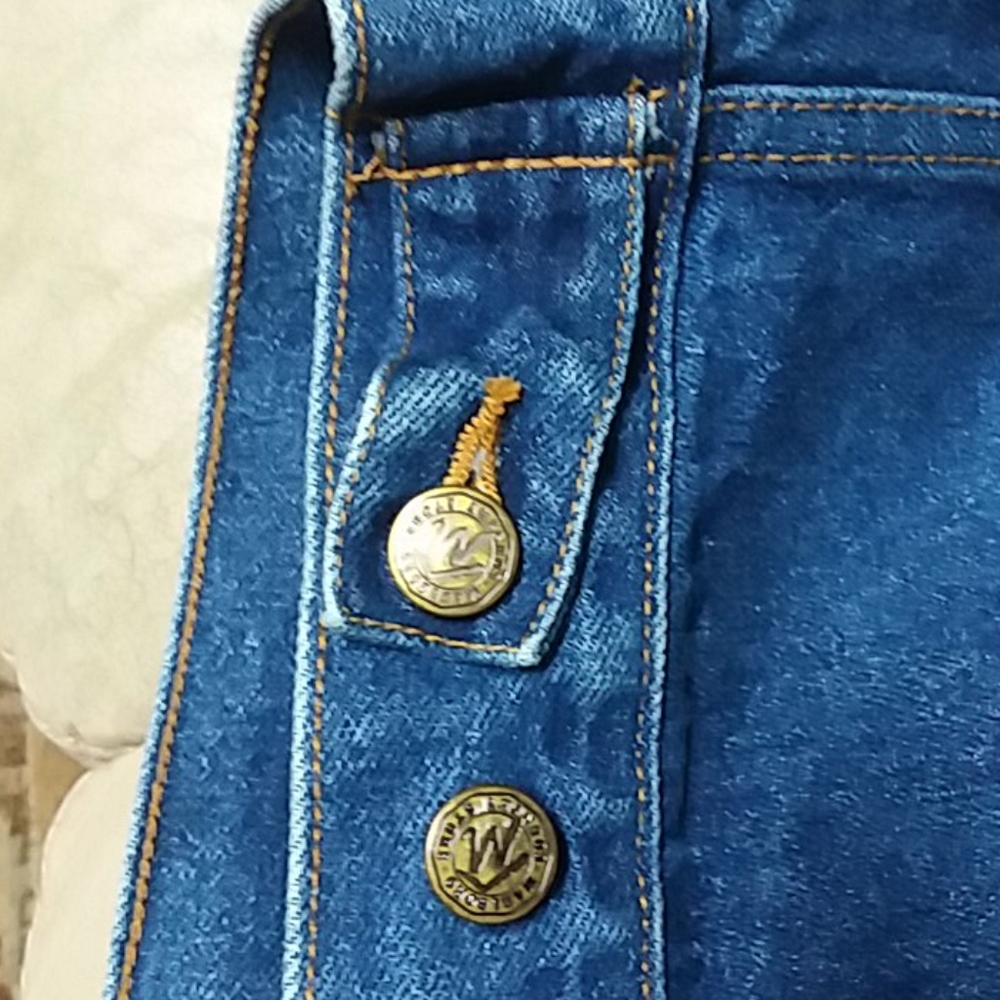 Jean jacket - Picture 6 of 7